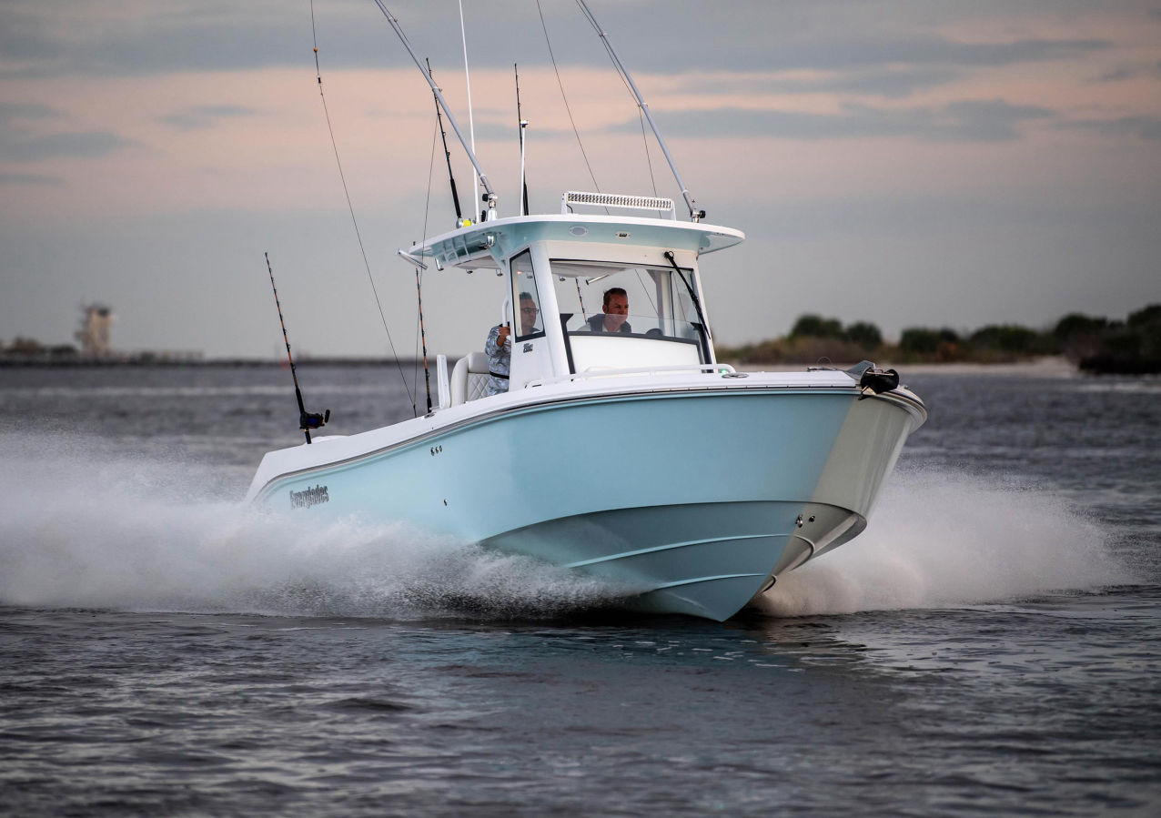 Family fishing and enjoying the sun on an Everglades 295CC in the Arabian Gulf.